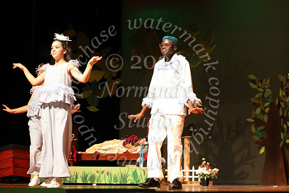 MON_fall_musical_011