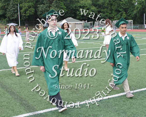 RAM_grad_entrance_041
