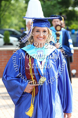 uch_grad_candids_094