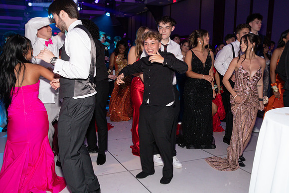 TOT_prom-dance_28