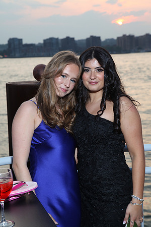 TOT_prom_253