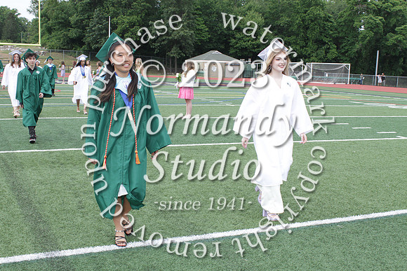 RAM_grad_entrance_045