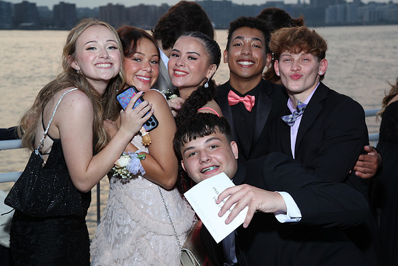 TOT_prom_293