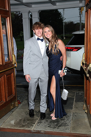 FTH_jr_prom_arriving_011