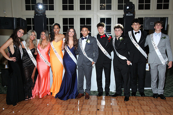 FTH_jr_prom_prince + princess_318