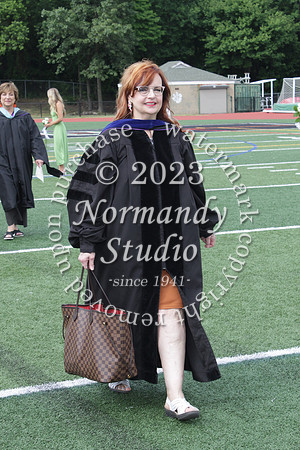 RAM_grad_entrance_017