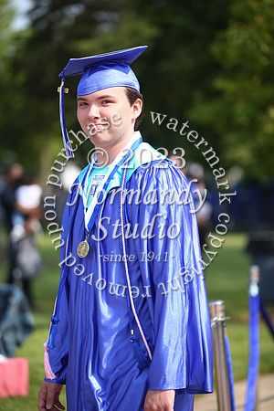 uch_grad_candids_070