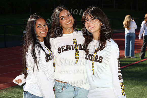 WTG_sr_grp_friends_21