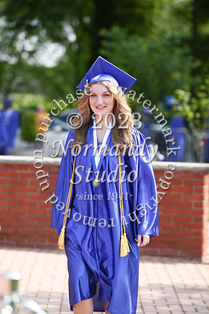 uch_grad_candids_081