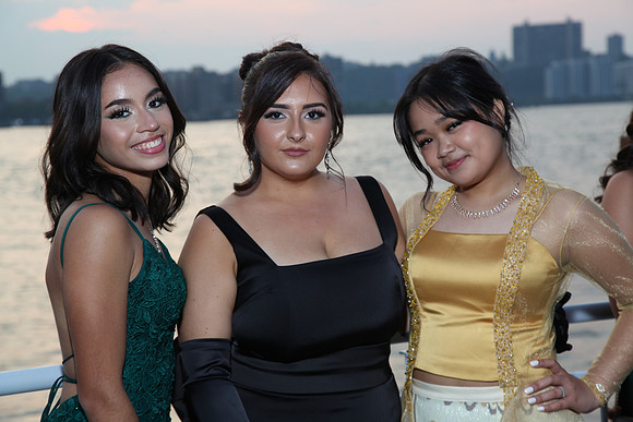 TOT_prom_262