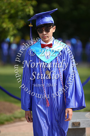 uch_grad_candids_032