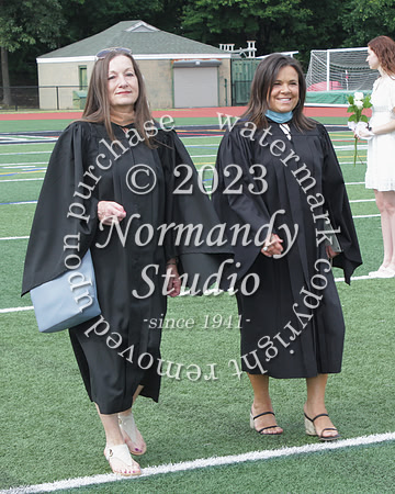RAM_grad_entrance_016