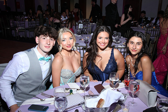 TOT_table_photos_1061