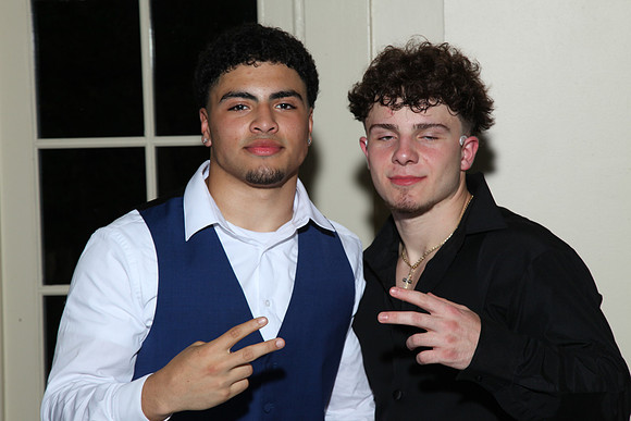 FTH_jr_prom_dancing+tables_199