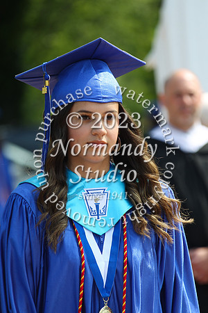 uch_grad_candids_069