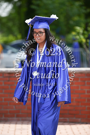 uch_grad_candids_035