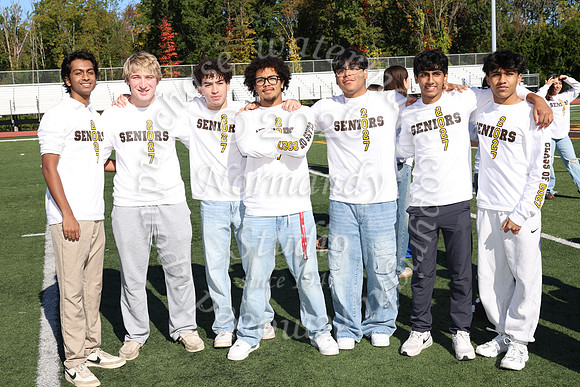 WTG_sr_grp_friends_36