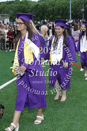 TOT_grad_candids_053