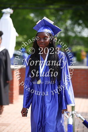 uch_grad_candids_080