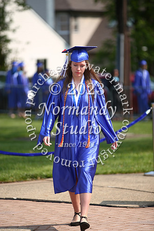 uch_grad_candids_045