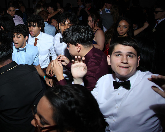 TOT_671_prom