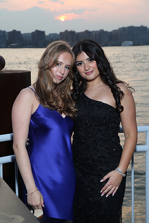 TOT_prom_254