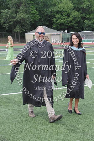RAM_grad_entrance_028