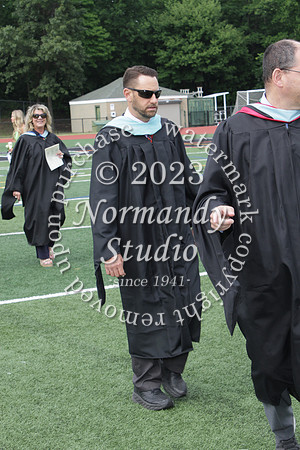 RAM_grad_entrance_024