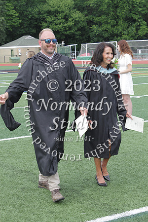 RAM_grad_entrance_029