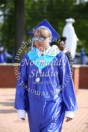 uch_grad_candids_078