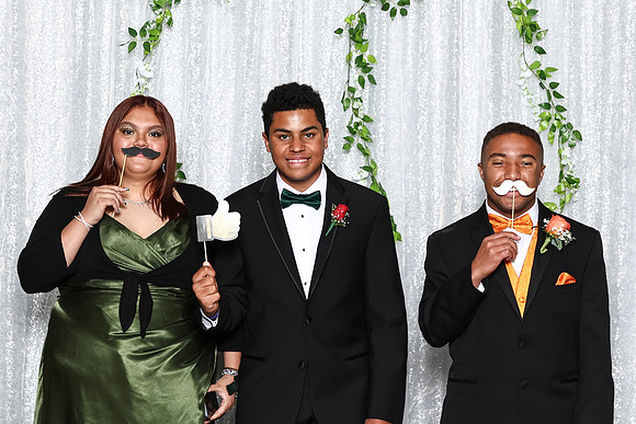 SVL_jr-sr-prom_16