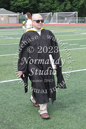 RAM_grad_entrance_021