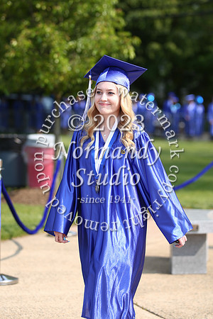uch_grad_candids_082