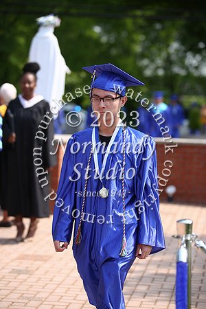 uch_grad_candids_097