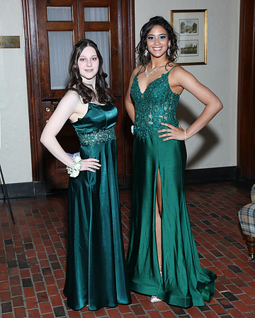 FTH_jr_prom_arriving_026