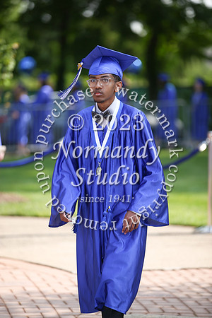 uch_grad_candids_043