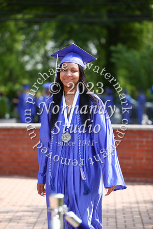 uch_grad_candids_085