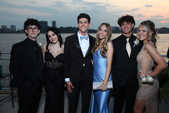 TOT_prom_263