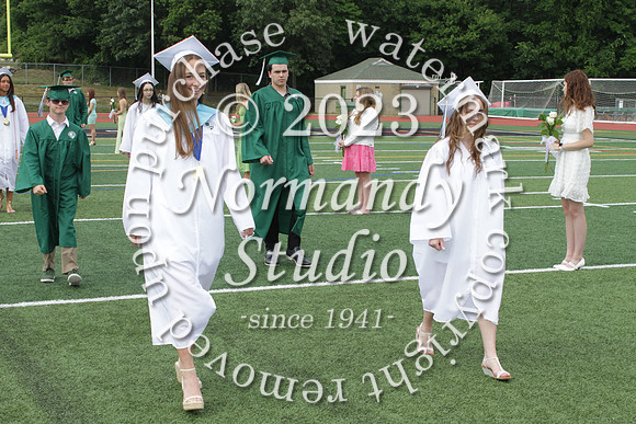 RAM_grad_entrance_034
