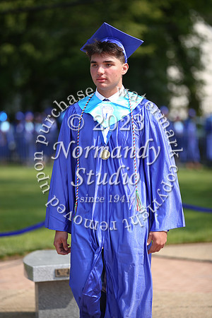uch_grad_candids_038