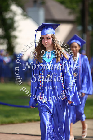 uch_grad_candids_058