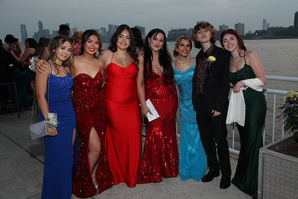 TOT_prom_283