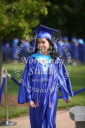 uch_grad_candids_025