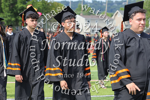 SVL_grad_candids_040