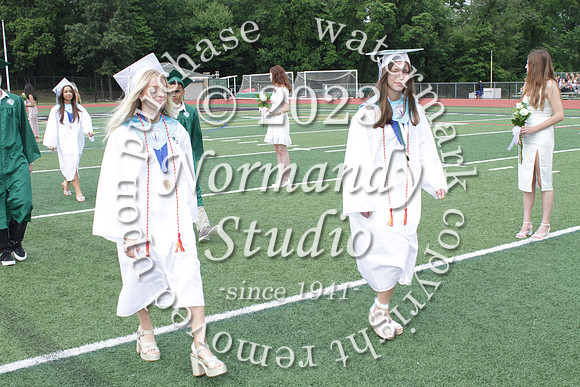 RAM_grad_entrance_040
