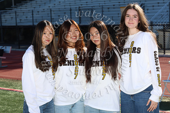 WTG_sr_grp_friends_06