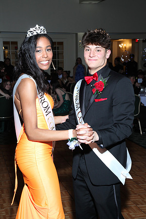 FTH_jr_prom_prince + princess_332