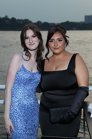 TOT_prom_257