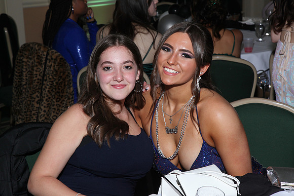 FTH_jr_prom_dancing+tables_172