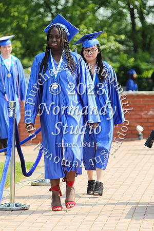 uch_grad_candids_034